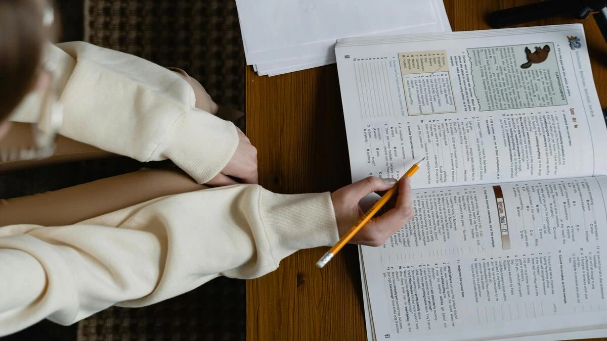 sistematika buku ajar