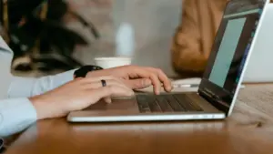 cara menghapus halaman kosong di word