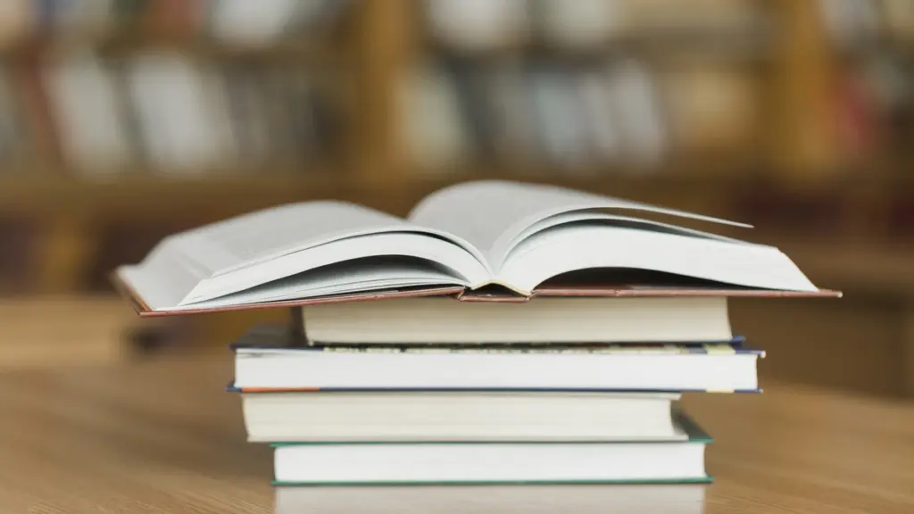 karakteristik buku monograf