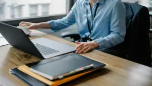 perbedaan artikel dan jurnal