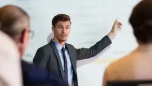 Tugas dosen menurut undang-undang