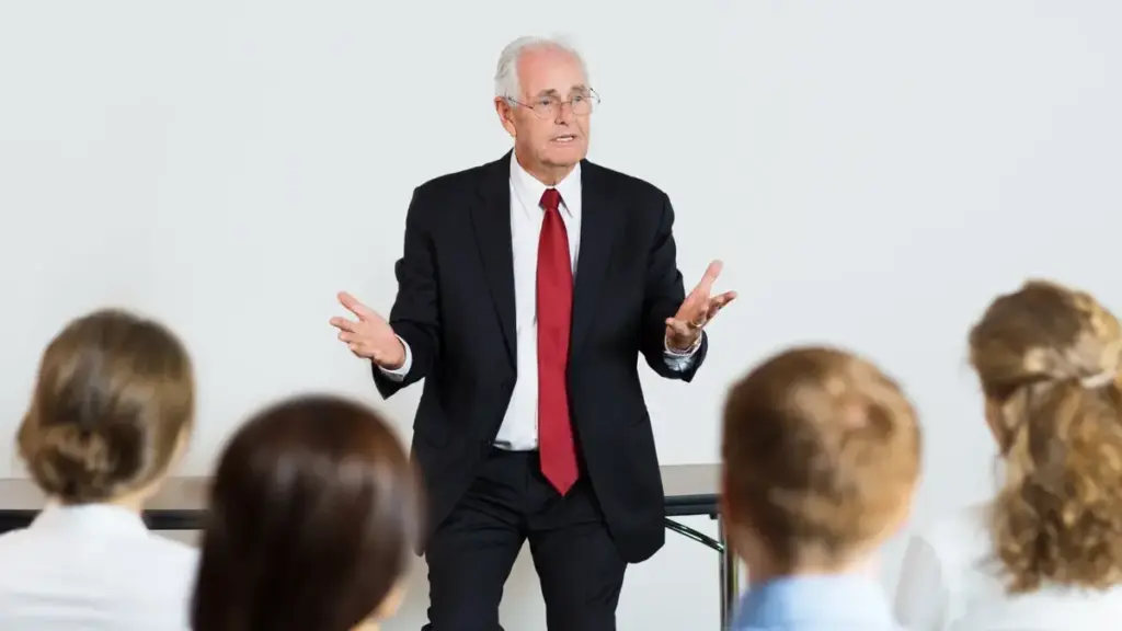 Perbedaan dosen tetap dan dosen tidak tetap