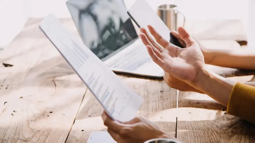 Perbedaan Artikel Opini dan Artikel Ilmiah